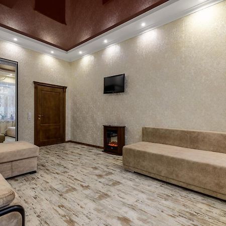 Noviy Svit 4 Apartments Leopoli Esterno foto