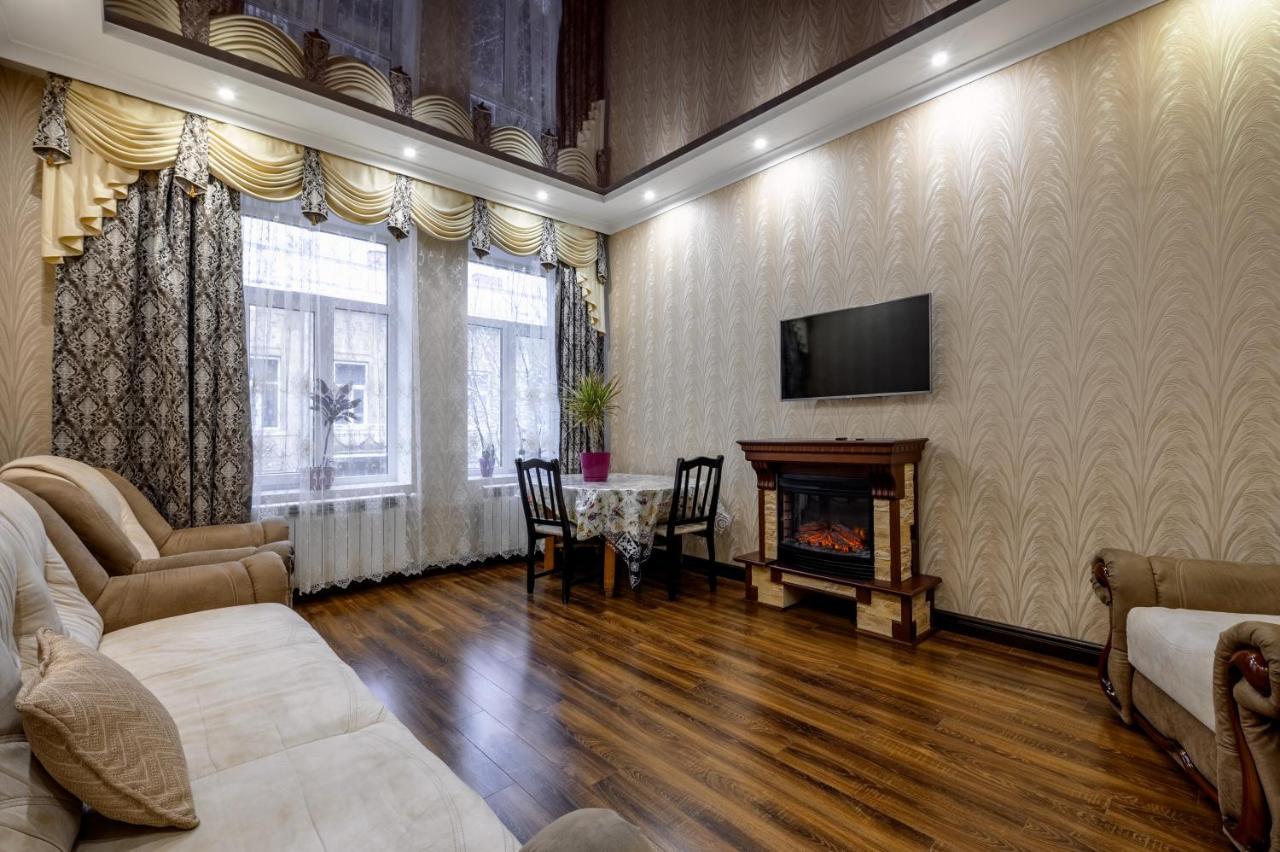 Noviy Svit 4 Apartments Leopoli Esterno foto